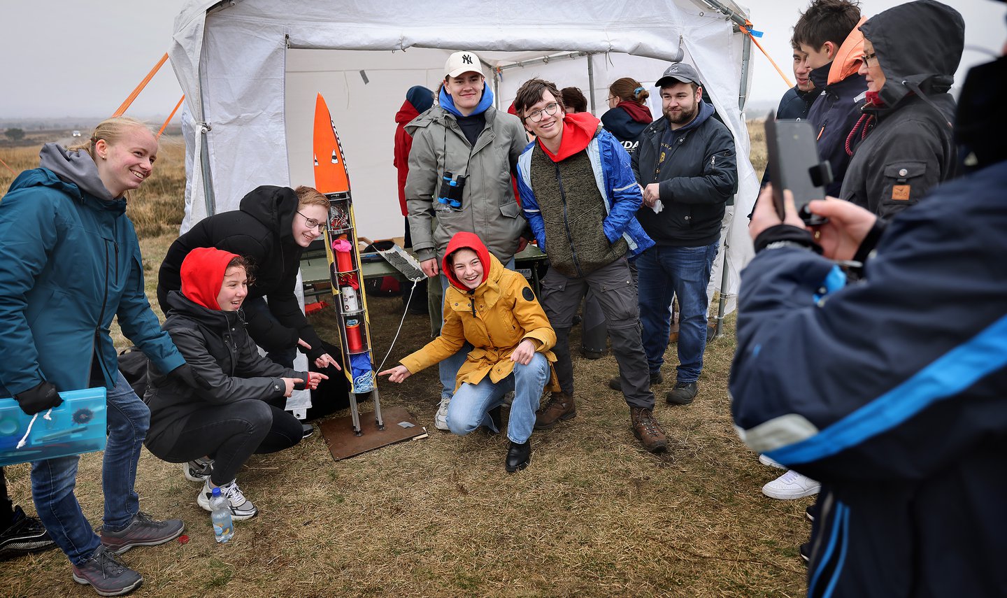 De-raket-is-gevuld-met-de-CanSats---Beeld-DigiDaan.jpg