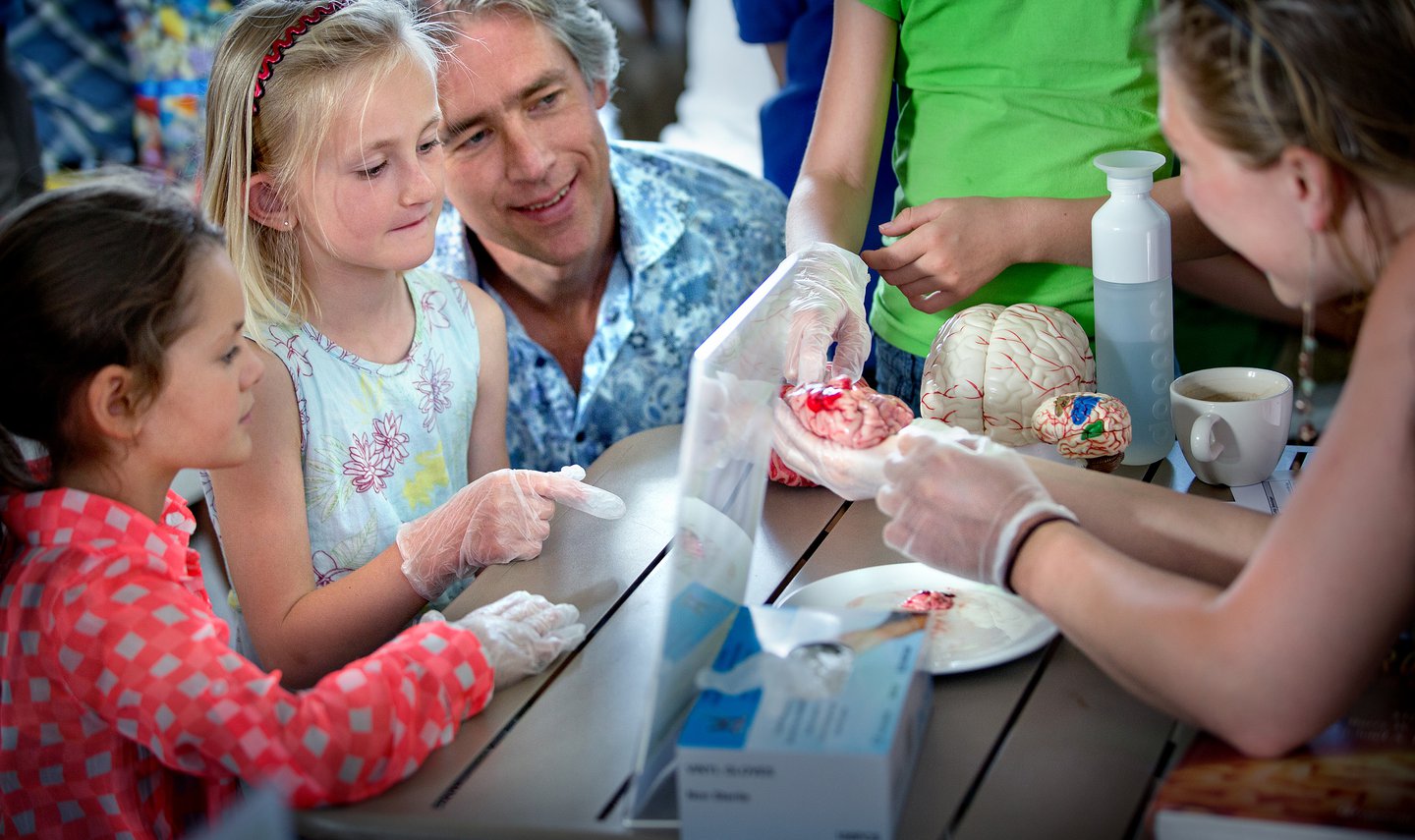 Wetenschappers beantwoorden kindervragen - Foto DigiDaan.jpg