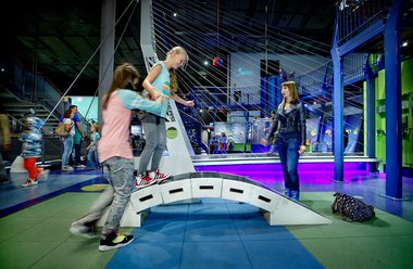 Constructies - Krachtpatsers - Bouw een brug - NEMO Science Museum