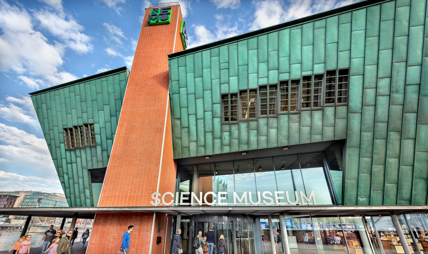 NEMO Science Museum entree - Foto DigiDaan